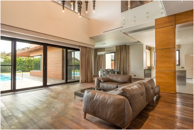 Why Aluminum Sliding Doors Perform Better in Extreme Weather Than uPVC